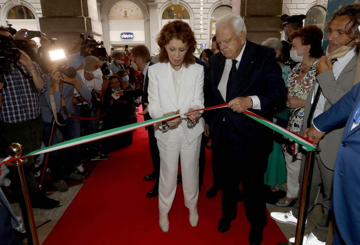 Sophia Loren taglio del nastro